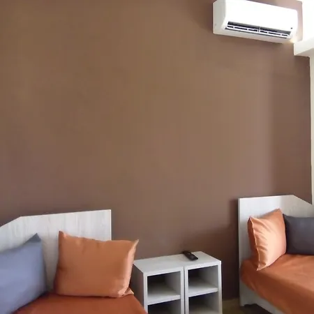 מלון דירות Karavos