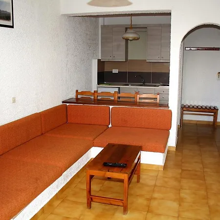 Karavos 2* Archangelos (Rhodes)