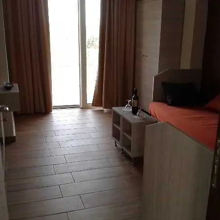 Karavos Apart-hotel