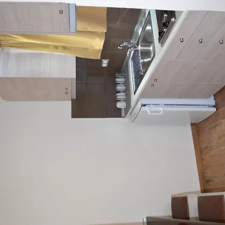 מלון דירות Karavos