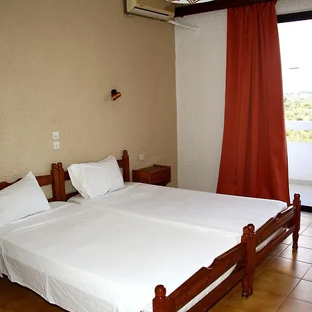 Karavos 2* Archangelos (Rhodes)