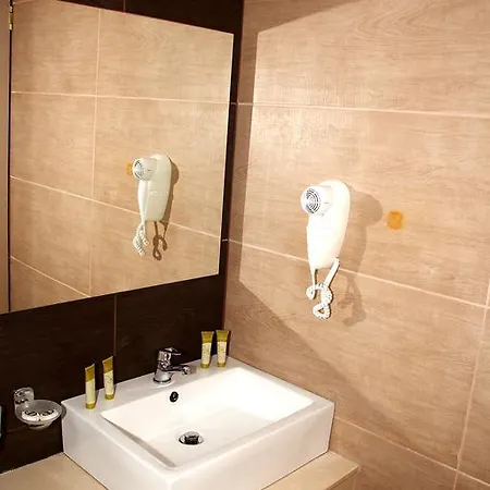 Apart-hotel Karavos
