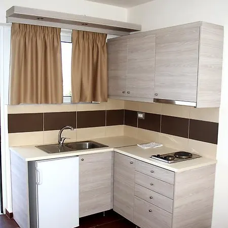Karavos Aparthotel Archangelos (Rhodes)